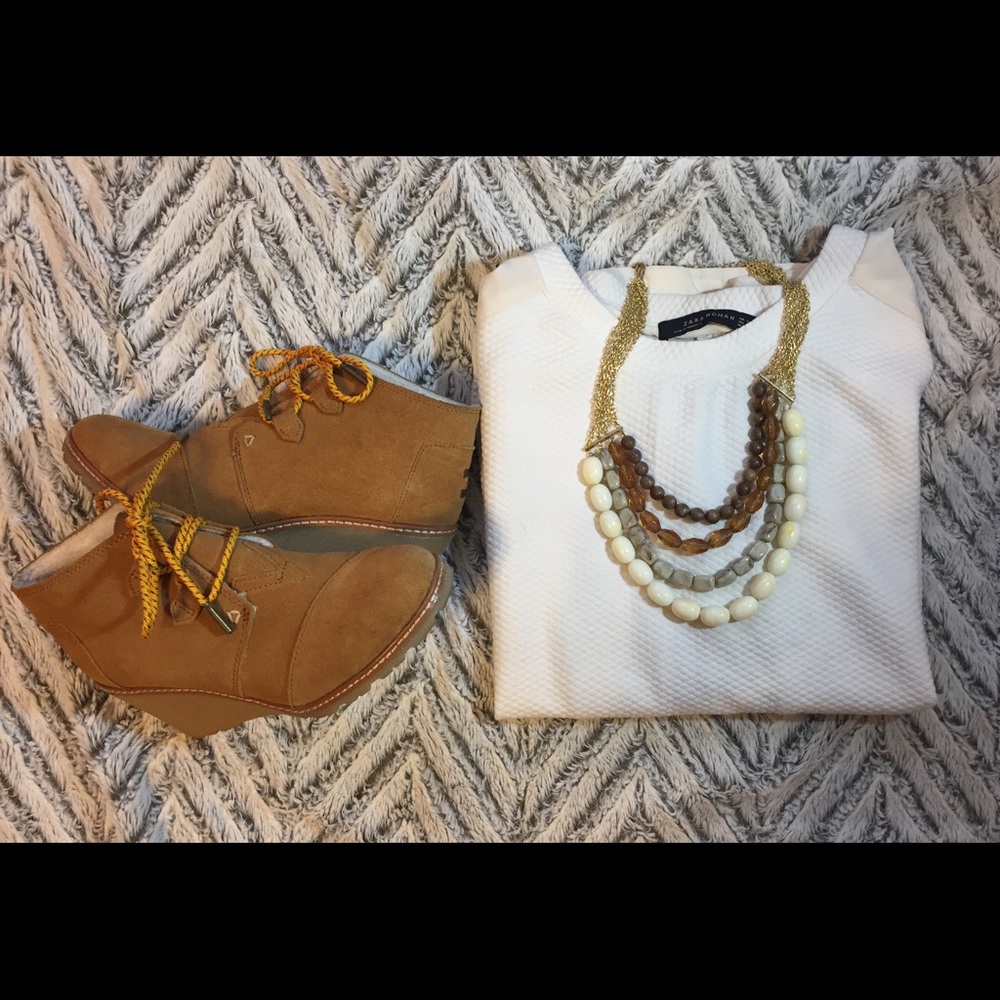 Zara sweatshirt with pockets